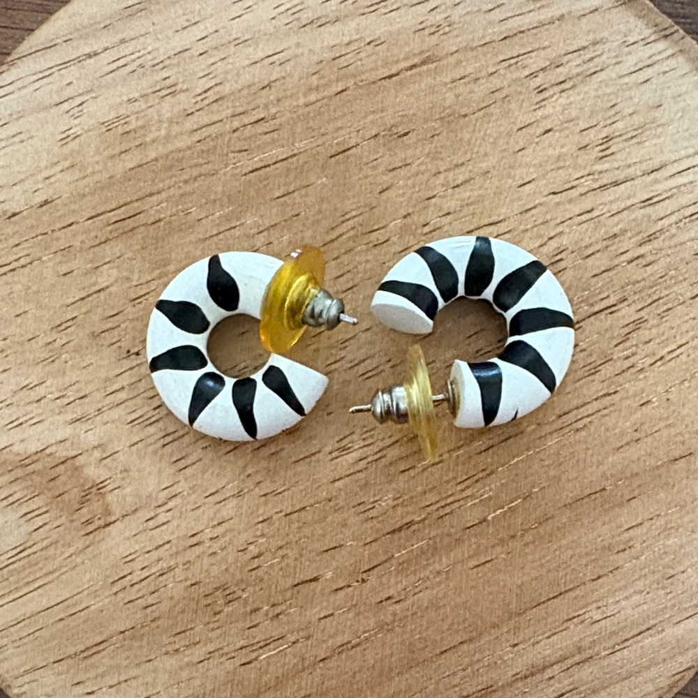 Black & White Swirl Hoop Stud Earrings